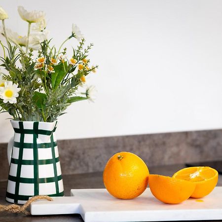 Gorgeous Boutique Flat Sleeps 2 In Lyme Regis Villa Buitenkant foto