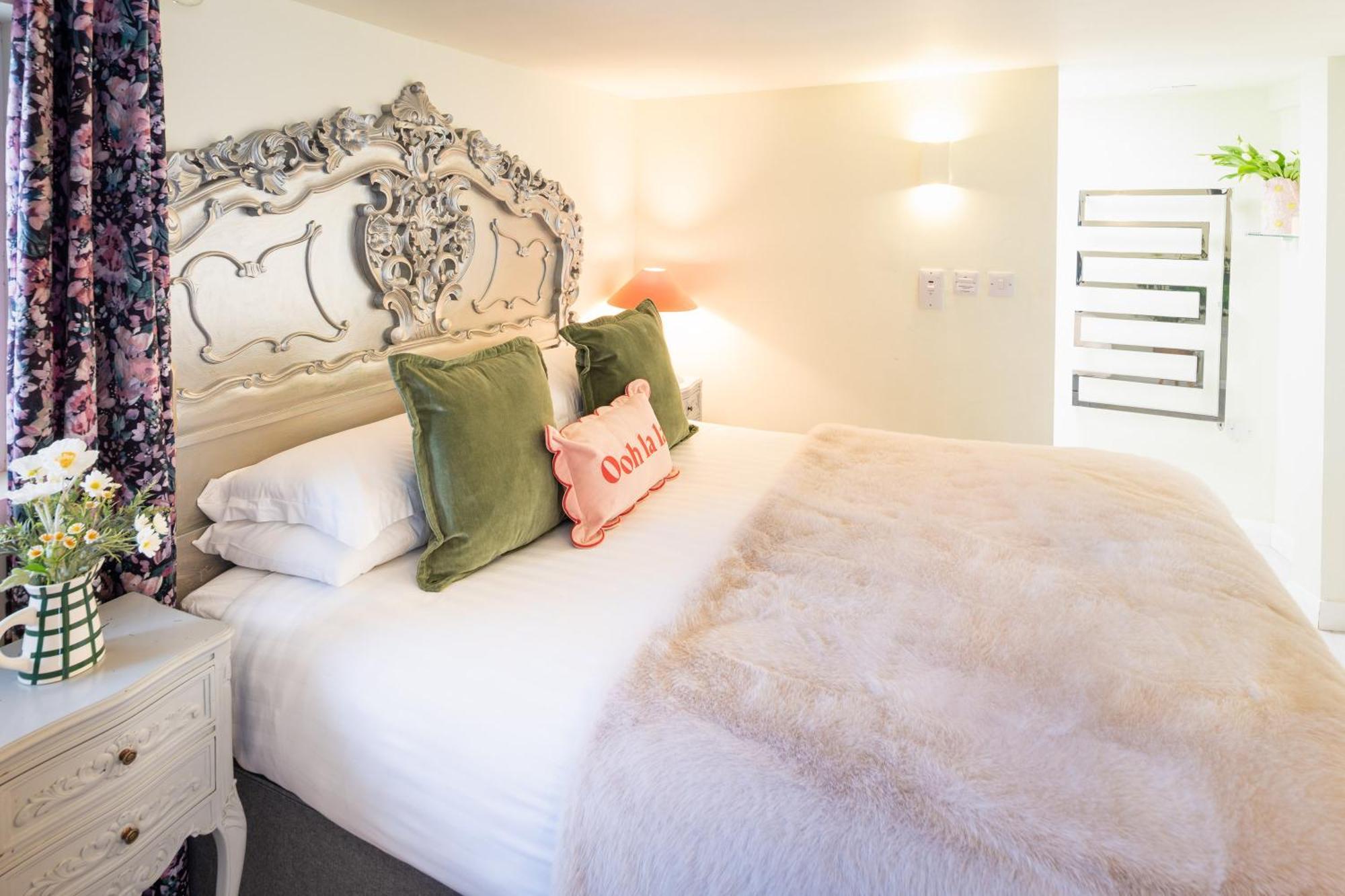 Gorgeous Boutique Flat Sleeps 2 In Lyme Regis Villa Buitenkant foto