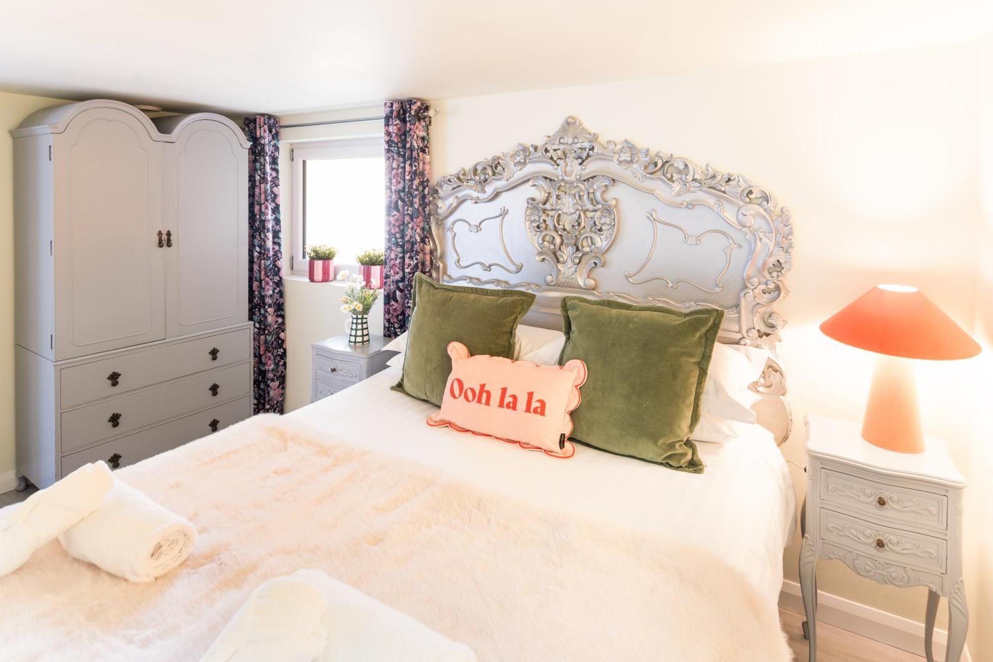 Gorgeous Boutique Flat Sleeps 2 In Lyme Regis Villa Buitenkant foto